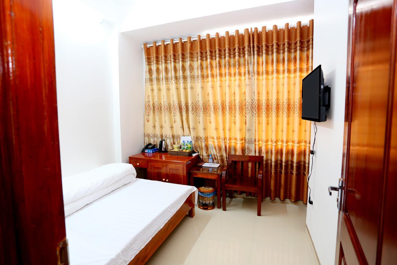Anh Tu Hotel Ha Giang Buitenkant foto